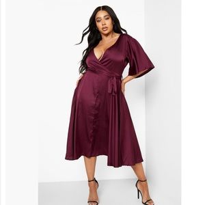 Plus Satin Angel Sleeve Wrap Midi Dress NWT